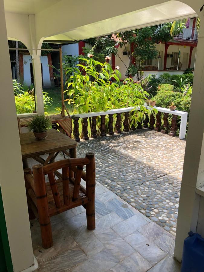 Puerto Galera Hostel الغرفة الصورة