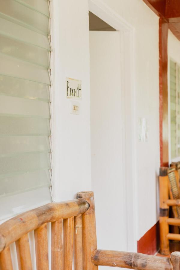 Puerto Galera Hostel المظهر الخارجي الصورة